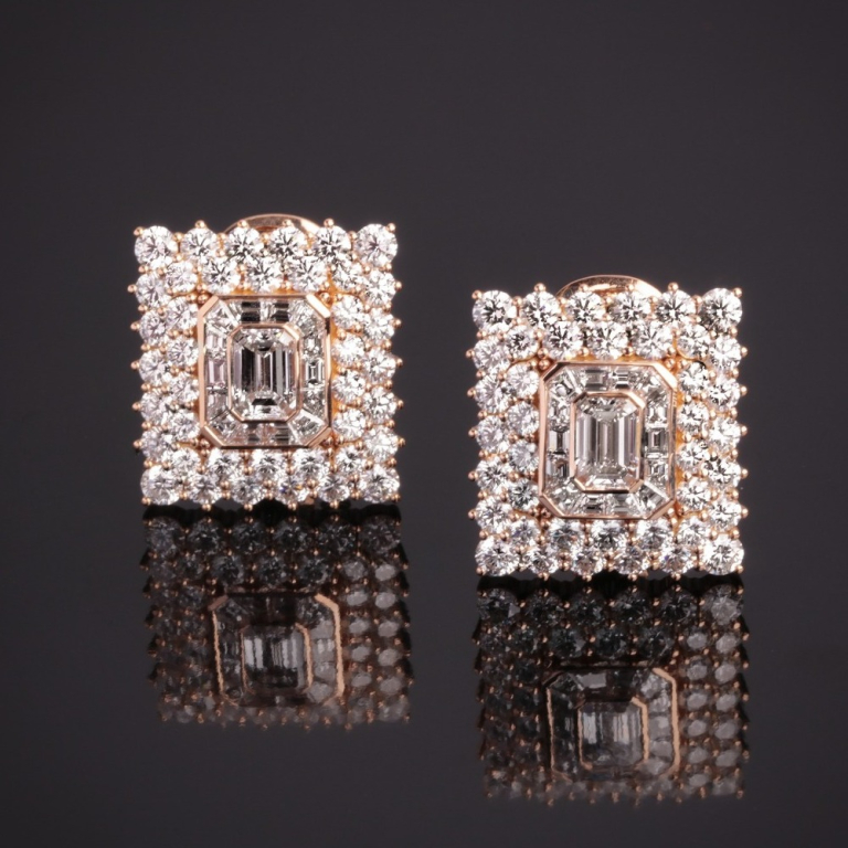 Amanda, Gold and diamond earrings